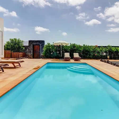 Aloe I Villa