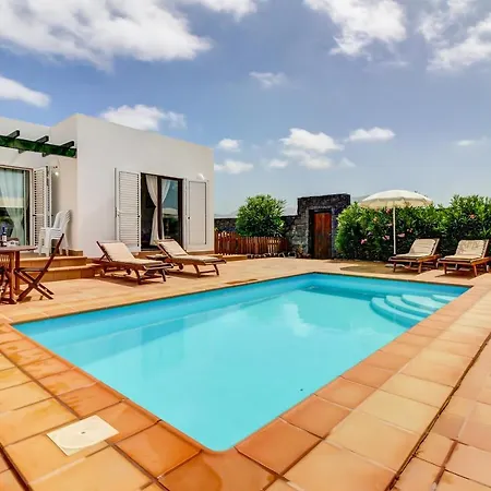 Aloe I Villa *